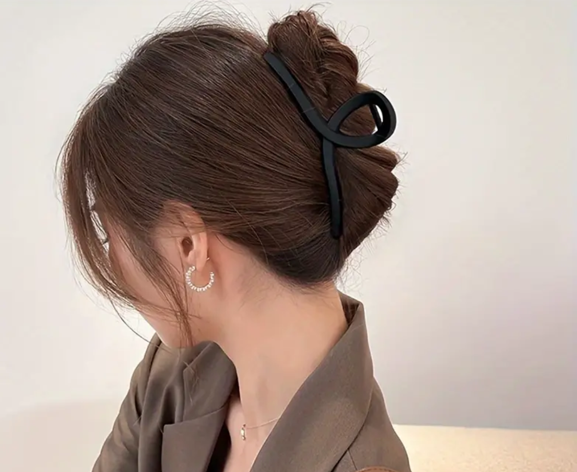 black_large_hair_clip_claw