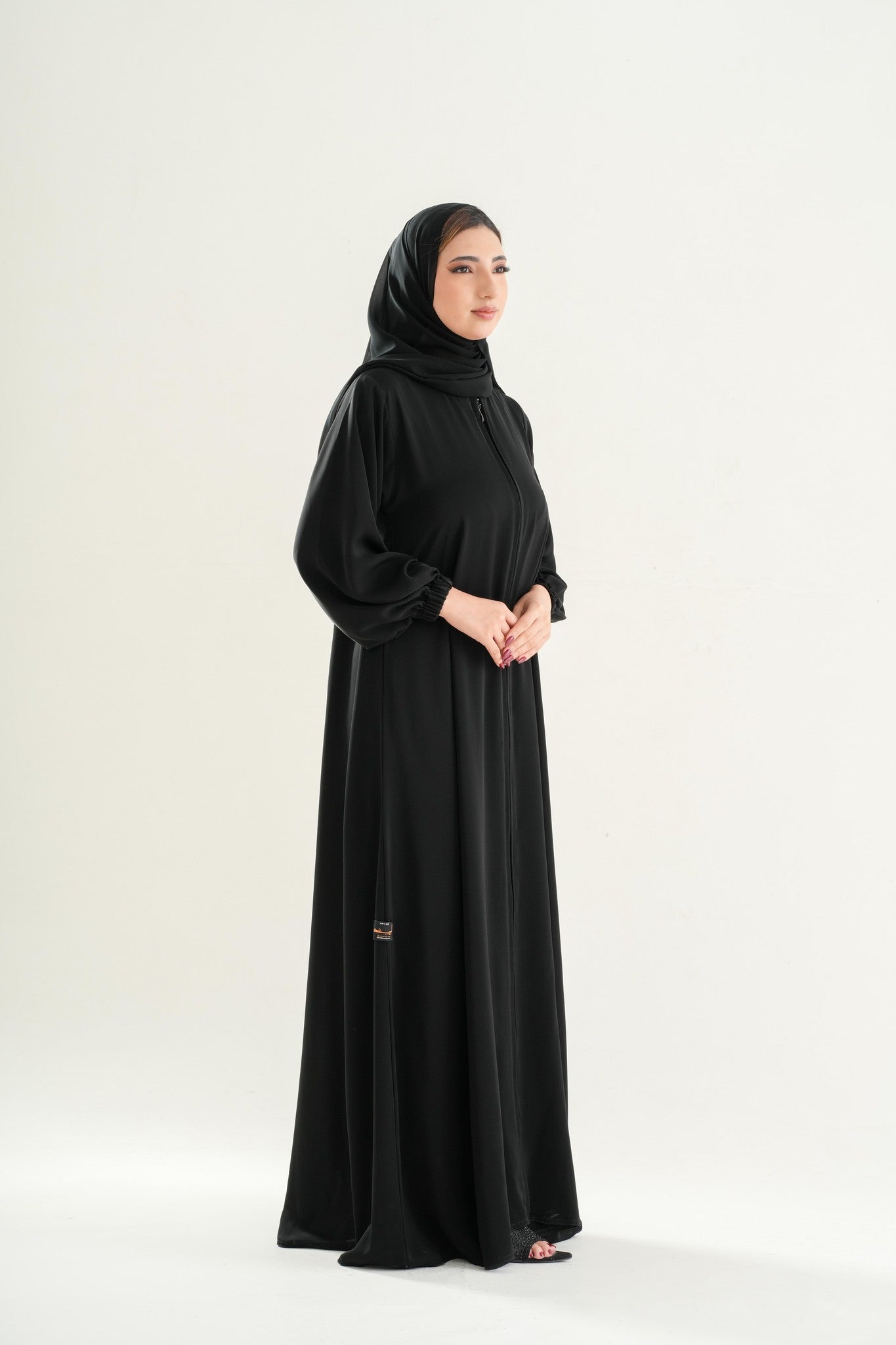 Model 3 Full Zipper Abaya – Premium Korean Nida
