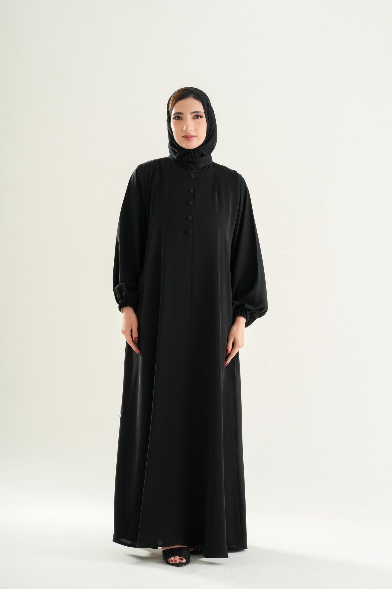 Model 2 Semi Zipper Abaya – High Neck Closed Design