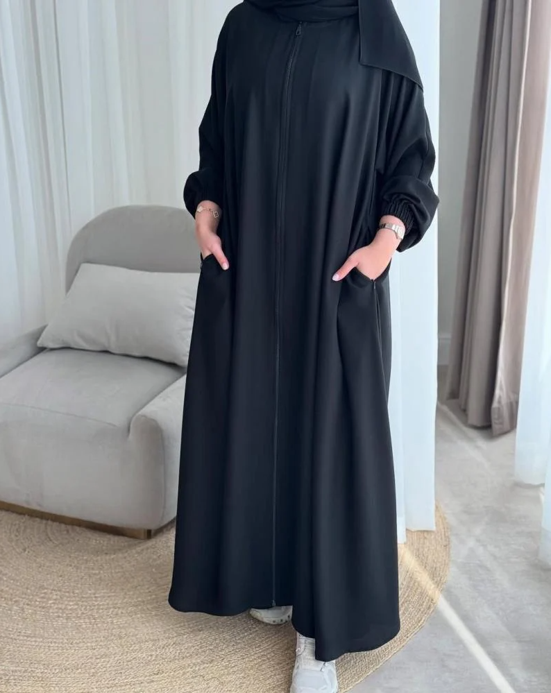 The Resha - Hajj / Umrah Abaya with Zipper Closure —Model 03