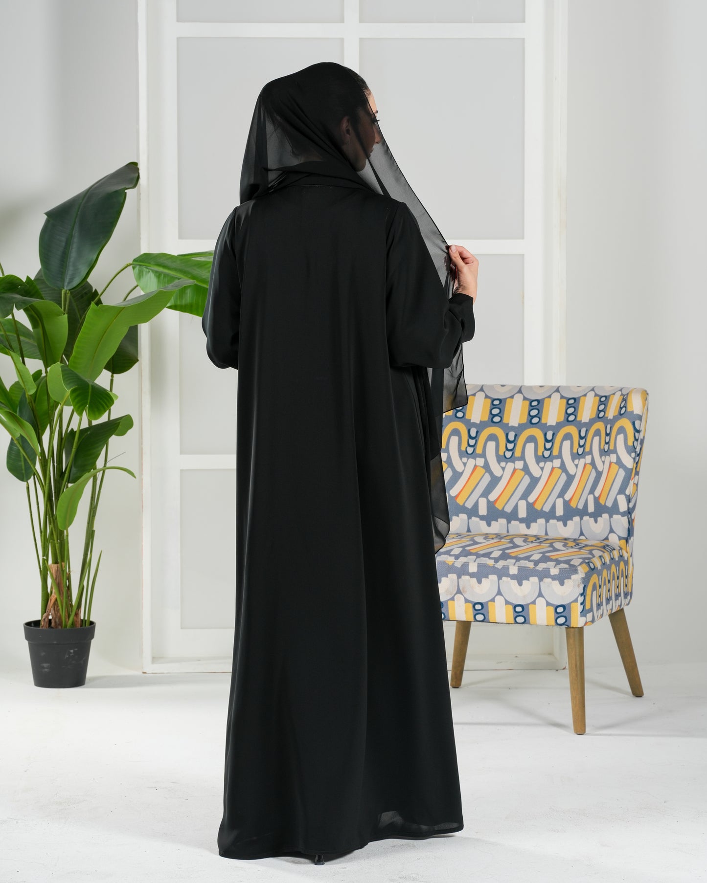 Abaya Code D1104 – High Neck Daily Wear Close Abaya