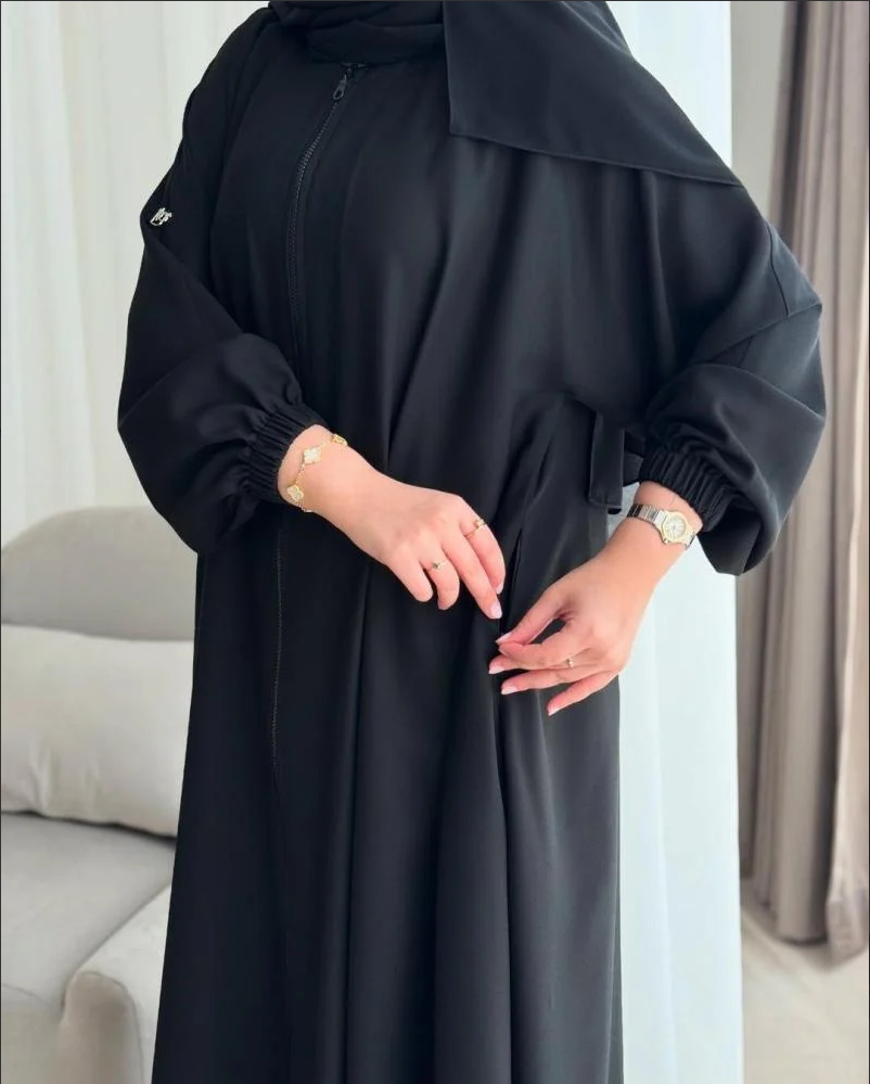 The Resha - Hajj / Umrah Abaya with Zipper Closure —Model 03