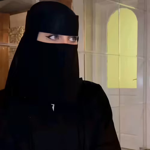The resha - Short Niqab with Slanting Elastic