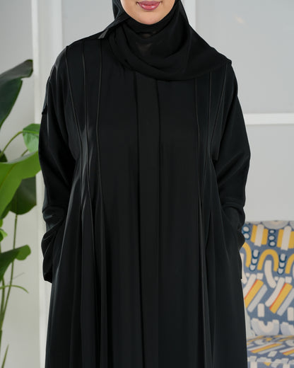 u107-umrah-hajj-abaya-black-side-view
